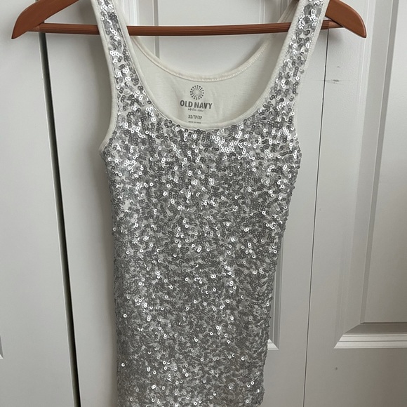 Old Navy Tops - NWOT Old Navy Sequin tank top